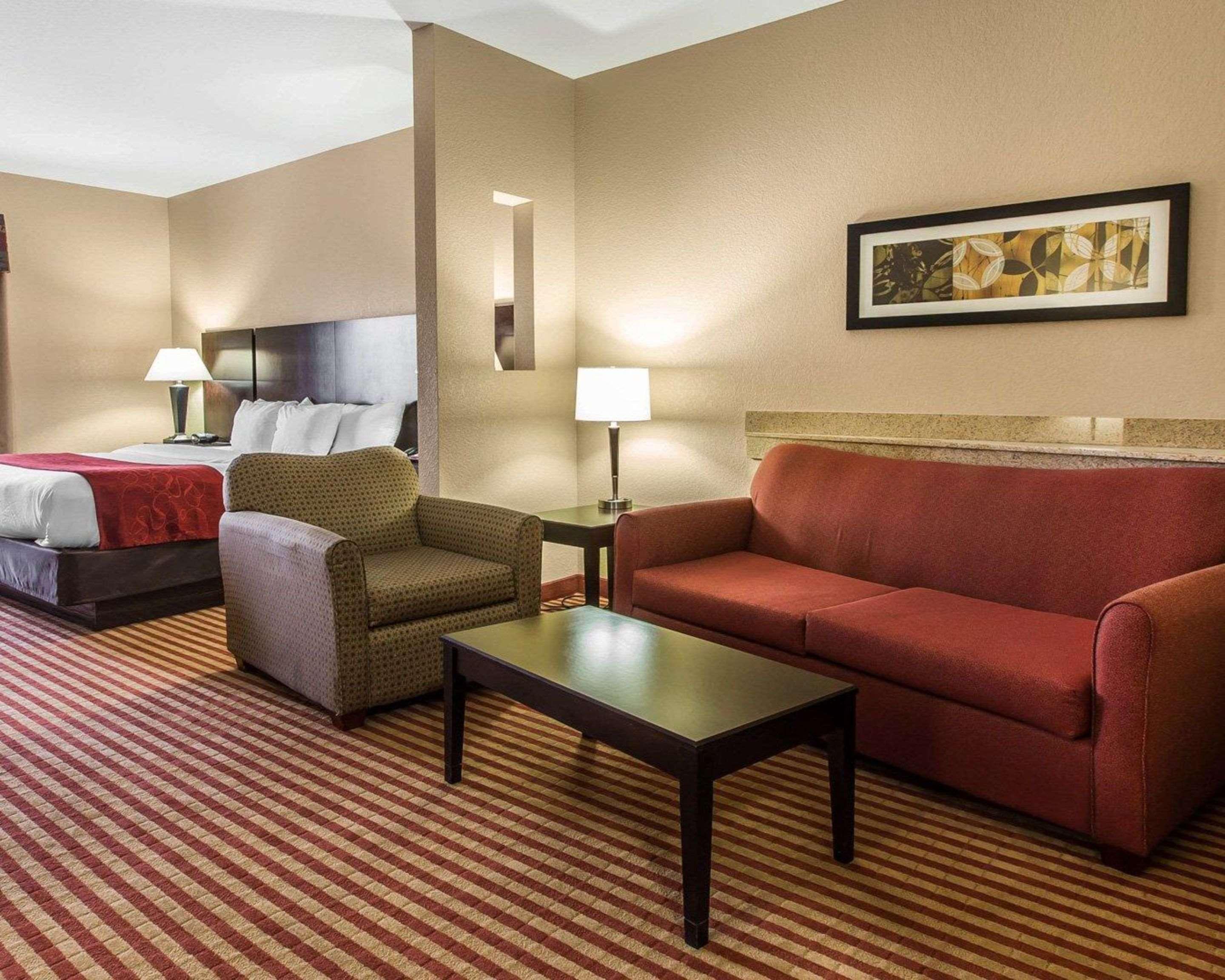 คอมฟอร์ต สวีท Hotel เวย์ครอส ภายนอก รูปภาพ