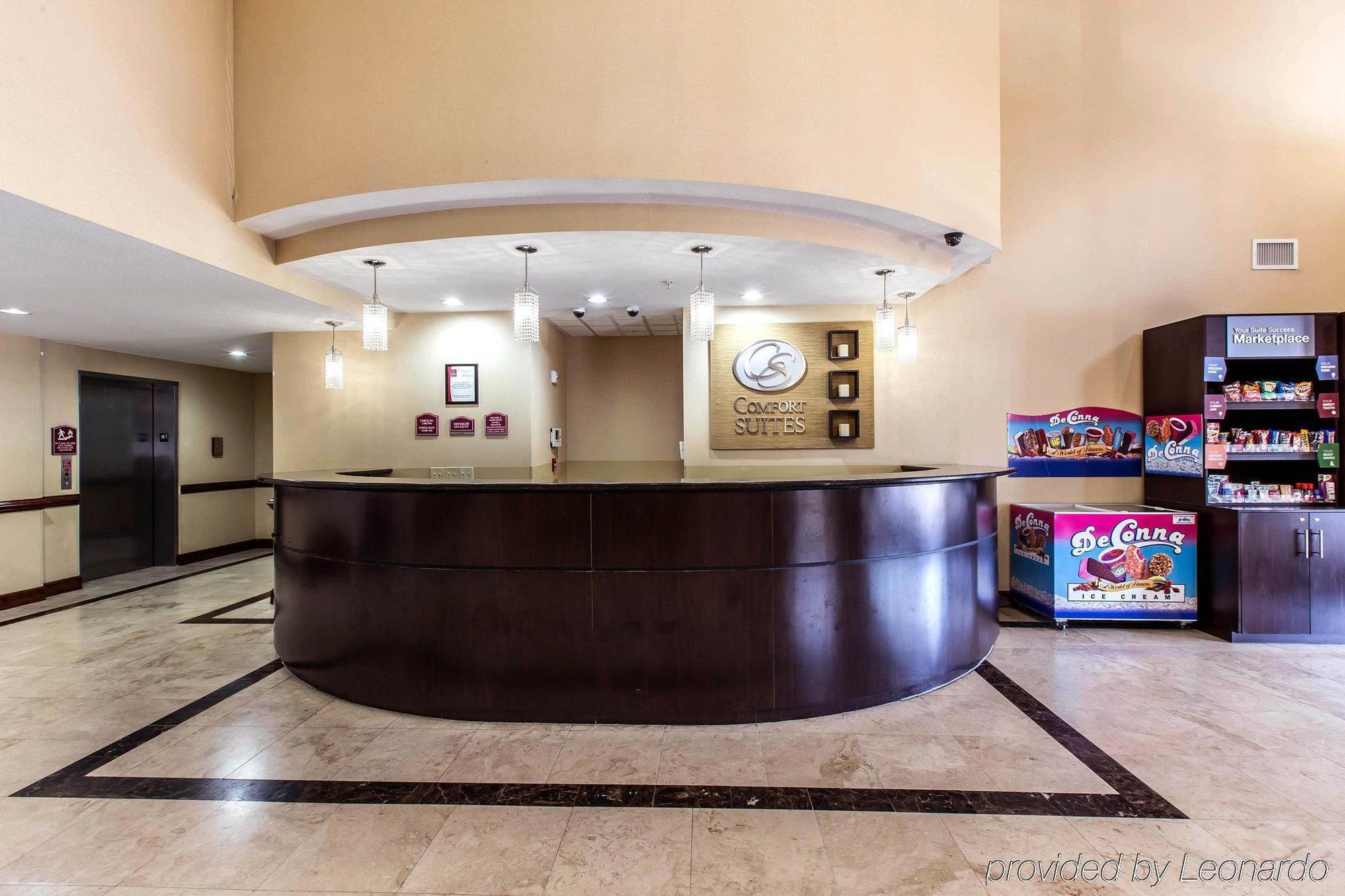 คอมฟอร์ต สวีท Hotel เวย์ครอส ภายนอก รูปภาพ