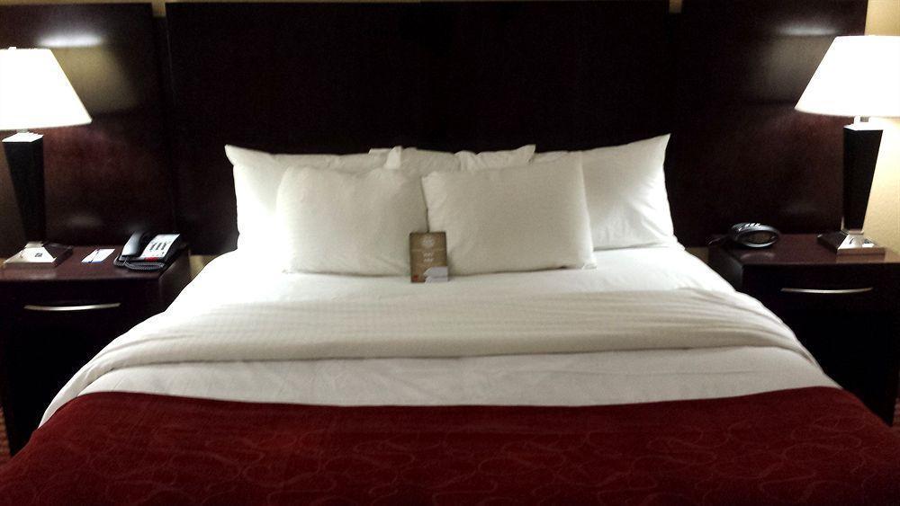 คอมฟอร์ต สวีท Hotel เวย์ครอส ภายนอก รูปภาพ